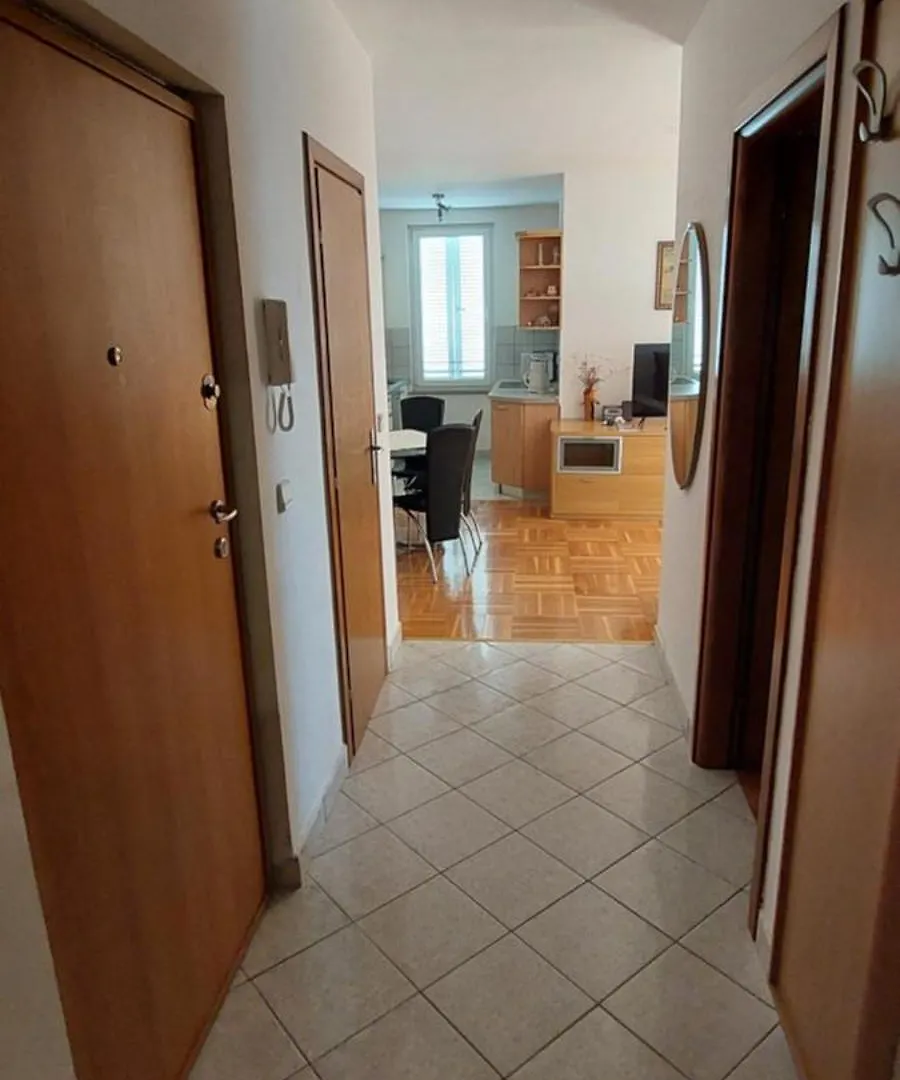 Apartment Primorska Malinska