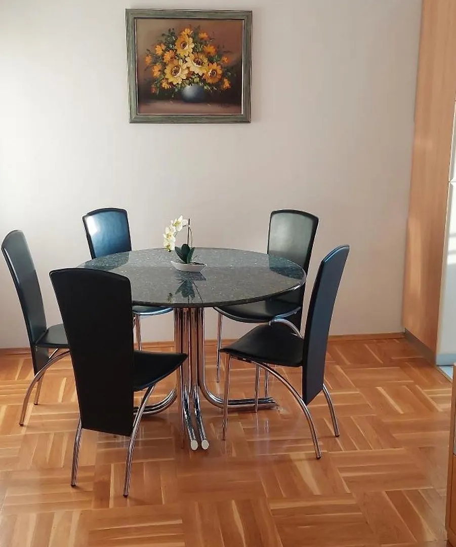 Apartment Primorska Malinska